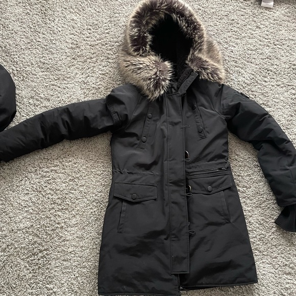 Black BCBG parka - Picture 1 of 3